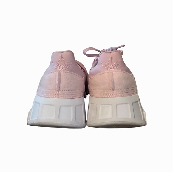 Adidas Earth Runner Primeblue Sneaker - Picture 6 of 6